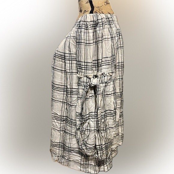 MAX STUDIO Over the Shoulder NWT Black Plaid Top Long Sleeve Ties Romantic Med - Picture 2 of 16